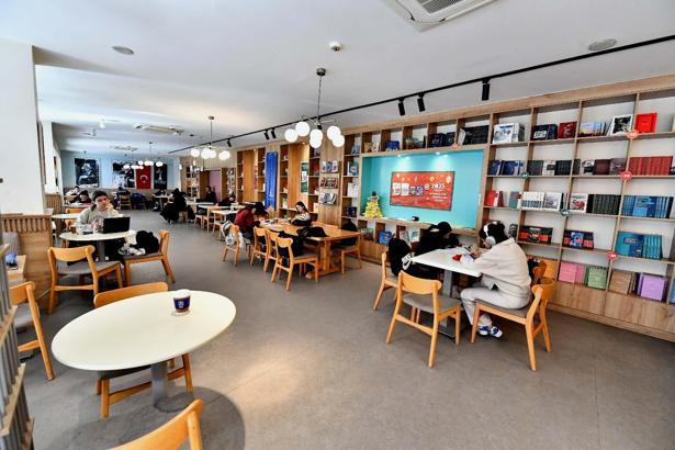 İzmirli Kahve'ye üç şube daha ekleniyor