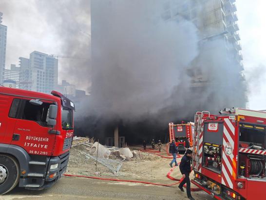 Ankara'da bina inşaatında yangın