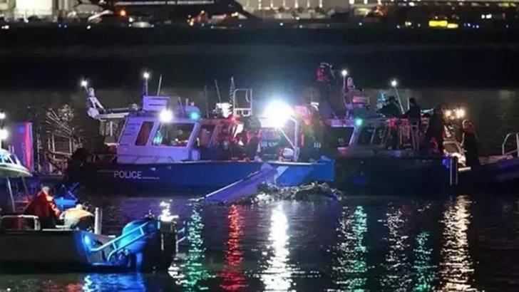 ABD'de helikopterle uçağın çarpıştığı kazada 66 kişinin kimliği tespit edildi