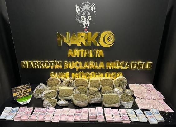 Antalya'da uyuşturucu operasyonu: 33 tutuklu