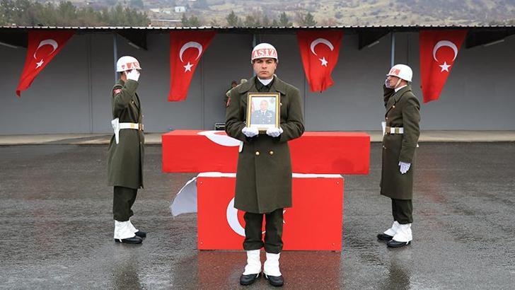 Şehit Binbaşı Kemal Yetişen için Şırnak'ta tören