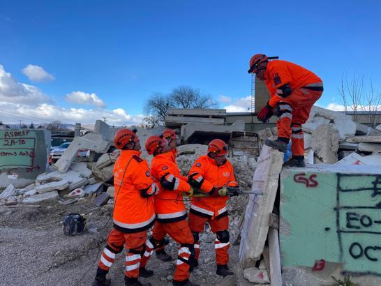 TSK İnsani Yardım Tugayı'ndan arama kurtarma tatbikatı