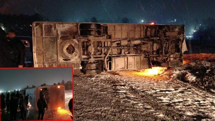 Kütahya'da maden işçilerinin taşındığı servis midibüsü devrildi: 3 yaralı