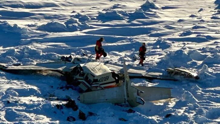 Alaska'da kaybolan uçaktaki 10 kişinin de hayatını kaybettiği açıklandı