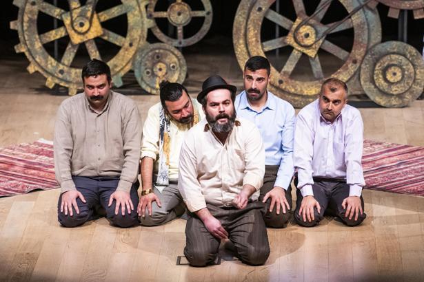 Şehir Tiyatrosu ‘Misafir’ ile büyüledi