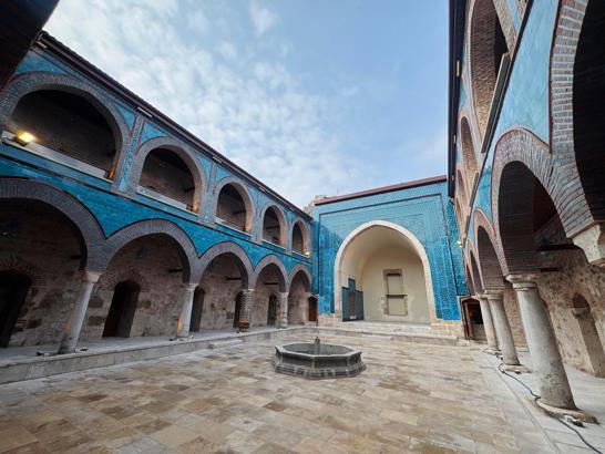 748 yıllık Gök Medrese'nin restorasyon çalışmalarında sona gelindi