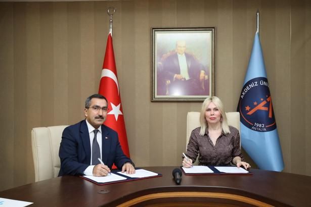 Akdeniz Üniversitesi'nde İŞKUR Gençlik Programı başlıyor