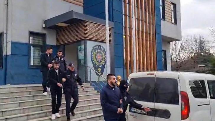 Ümraniye’de yol kesip otomobile saldıran magandalardan 2’si tutuklandı