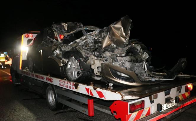 Otomobille kamyon çarpıştı: 1 yaralı