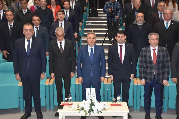 'İzmir'in nüfusu 2050'de 5,6 milyona ulaşacak'