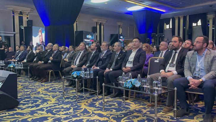 Bursa'da, 'Yapay zeka’ konulu teknoloji zirvesi düzenledi