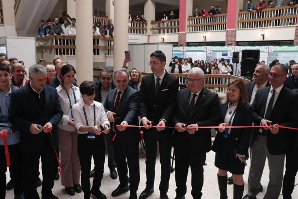 ERÜ'de, 'TUBİTAK Projeleri Yarışması Kayseri Bölge Sergisi' açıldı