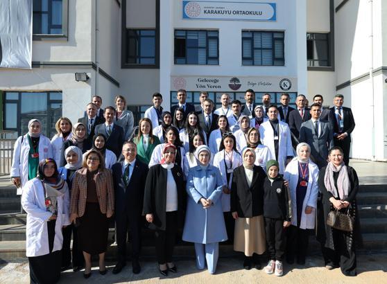 Emine Erdoğan: 28 Şubat'ta demokrasi ağır darbe aldı (2)