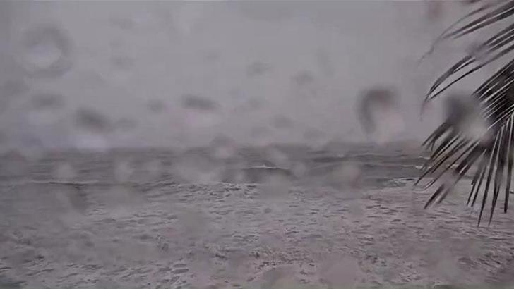 Fransa'nın Reunion Adası'nda kasırga