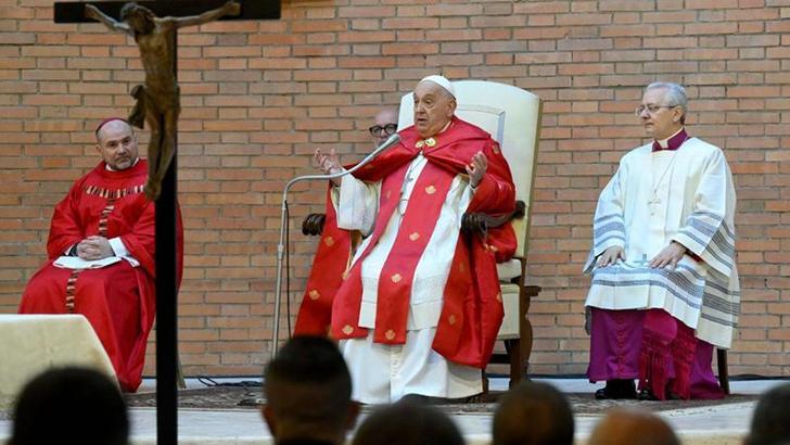 Vatikan'dan Papa'nın sağlık durumuna ilişkin açıklama