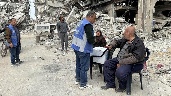 Lazzarini: İsrail'in Gazze'ye yardımları durdurma kararı insanların hayatlarını tehdit ediyor