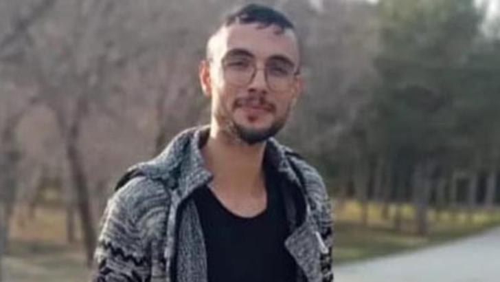 Husumetlisini sokak ortasında tüfekle öldürdü