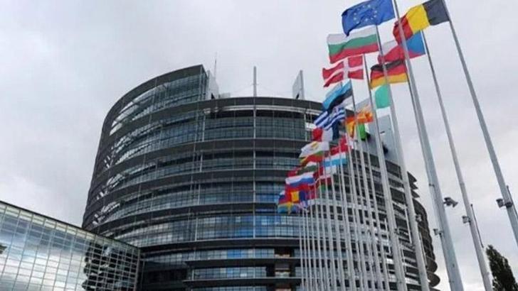 AB: Sırbistan Ulusal Meclisi'ndeki kavgadan endişeliyiz