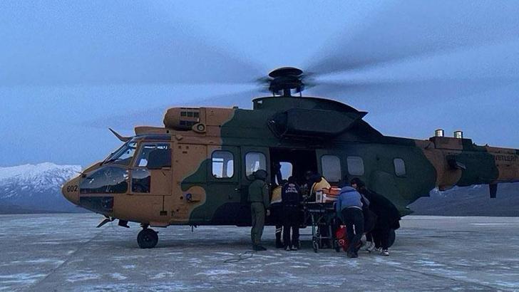 Askeri helikopter, rahatsızlanan bebek için havalandı