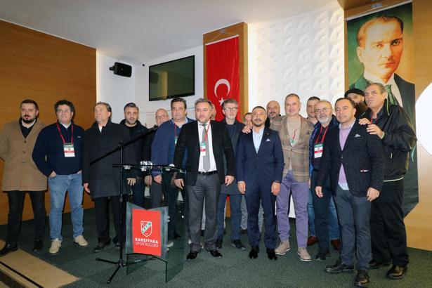 Karşıyaka'da istifalar sürüyor