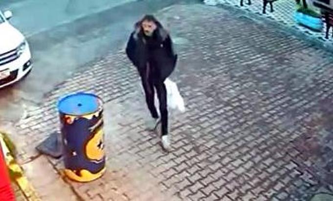 İstanbul - Avcılar’da market önündeki süt ve peynirleri çaldı