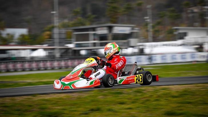 Alp Aksoy, İtalya’da podyumu hedefliyor