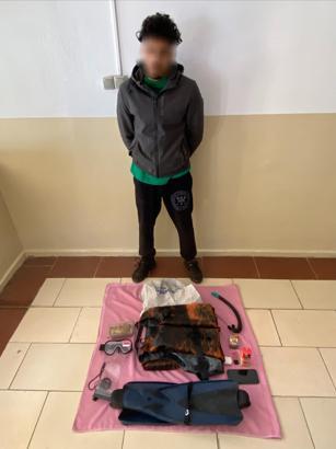 Yüzerek Sisam Adası'na geçmeye çalışan kaçak göçmen yakalandı