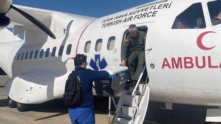 Hava Kuvvetleri'ne ait ambulans uçak organ nakli için havalandı