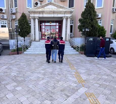 Uyuşturucu kullanırken, suçüstü yakalanıp tutuklandı