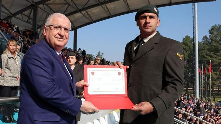 Bakan Güler, astsubayların mezuniyet törenine katıldı