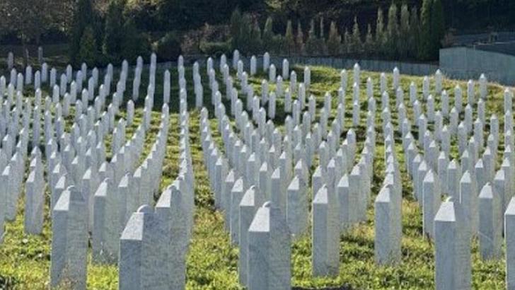 Srebrenitsa Anıt Merkezi güvenlik endişesi nedeniyle ziyarete kapatıldı