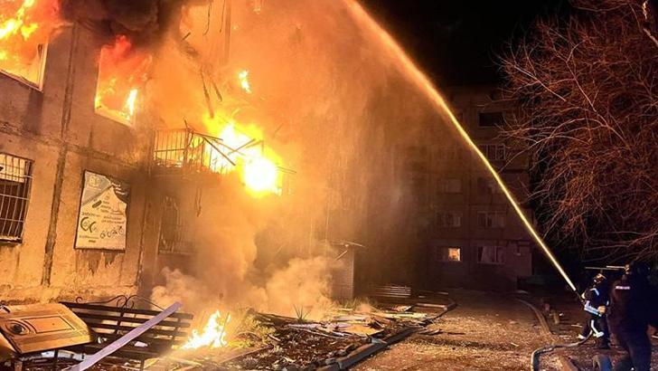 Rusya Dobropillya'yı vurdu: 11 ölü