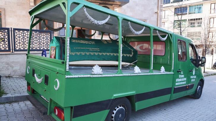 İstanbul- Hayatını kaybeden sosyal medya fenomeni Efecan Kültür son yolculuğuna uğurlandı