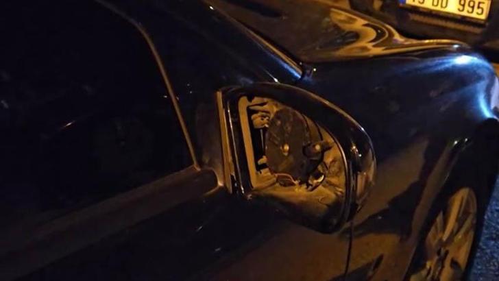 Çorum’da park halindeki 10 otomobile zarar verdiler