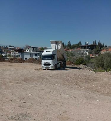 Eski kurşun fabrikasının atıkları izinsiz döküldü, belediye fotoğraflarla belgeledi