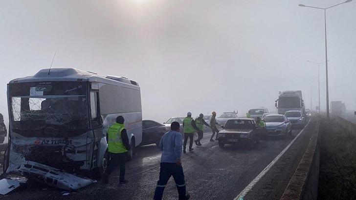 Tekirdağ'da siste zincirleme kaza: 7 yaralı