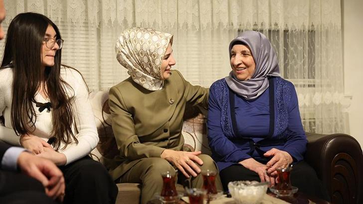 Bakan Göktaş, 46 yıl önce ABD’ye yerleşen Türk aileye misafir oldu