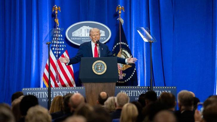 Trump: Ukrayna ateşkesi kabul etti, Rusya'yı zor da olsa ikna edebiliriz