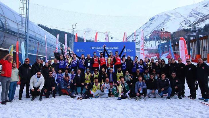 2025 FIVB Kar Voleybolu Dünya Turu Palandöken Etabı'nda şampiyon Türkiye