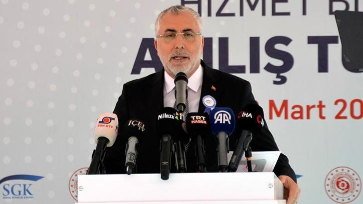Bakan Işıkhan: Herkese birinci sınıf sağlık hizmeti sunan tek ülkeyiz
