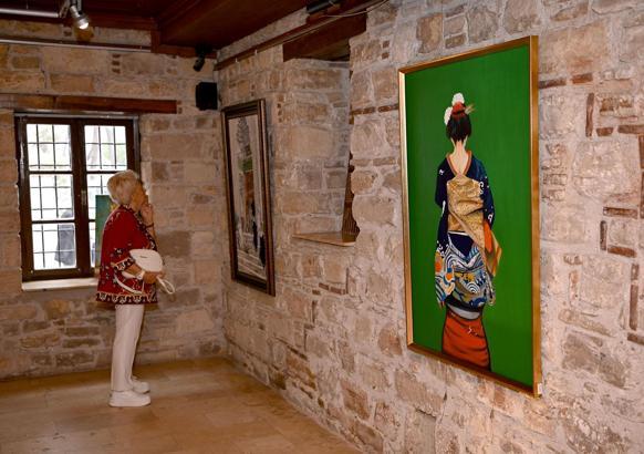 'Derin Dokunuşlar" resim sergisi İbramaki Sanat Galerisi'nde