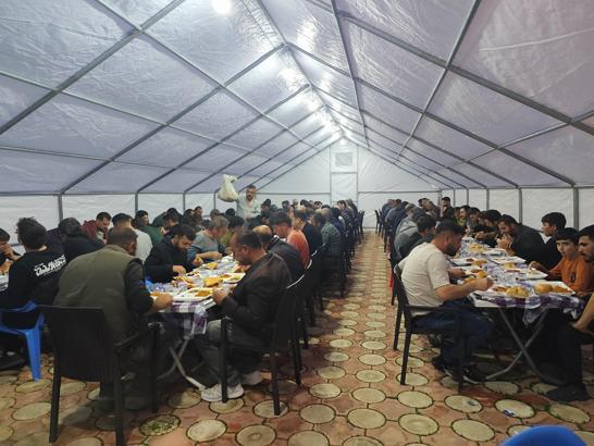 Silopi'de, her gün 2500 kişiye iftar yemeği veriliyor
