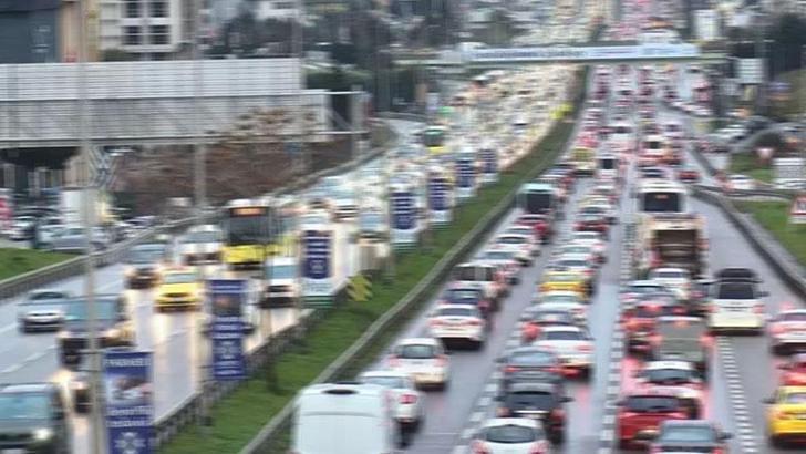 TÜİK: Şubatta 136 bin 810 taşıtın trafiğe kaydı yapıldı