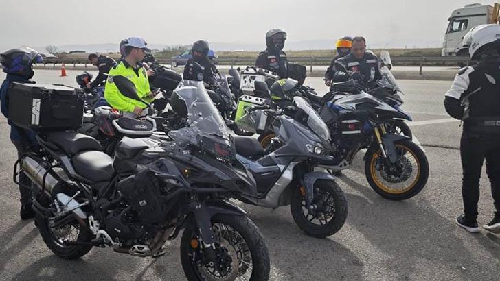 Kurallara uymayan 25 sürücüye 22 bin 687 TL cezai işlem uygulandı