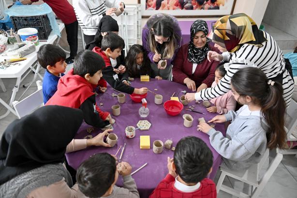 Büyükşehir’in Kadın ve Çocuk Atölyeleri anne ve çocuklara iyi geliyor