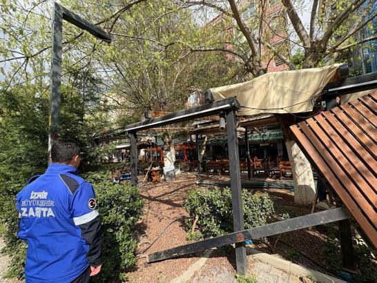 Forbes Caddesi'ndeki kaçak yapıların yıkımına başlandı