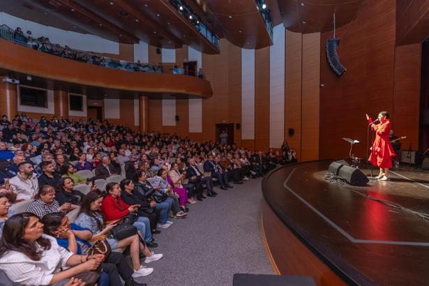 Aşık Veysel Yenişehir’de anıldı