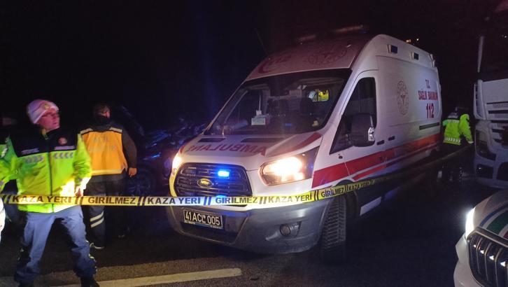 TEM’de zincirleme kaza; 2 ölü 4 yaralı