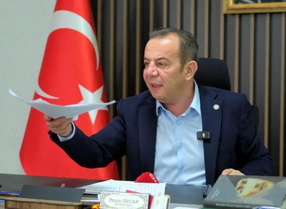 Tanju Özcan: İki bakanlıktan bir kişi bile içeride değil