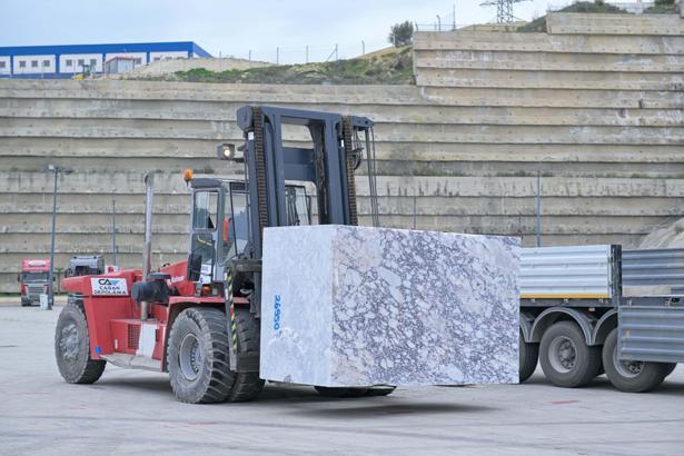 İzmir Mermer Fuarı'nda iki Eyfel Kulesi ağırlığında doğal taş sergilenecek